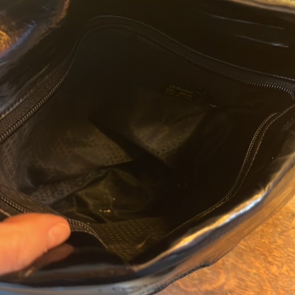 EUC:*Genuine Eel Skin Black Purse - Picture 5 of 8